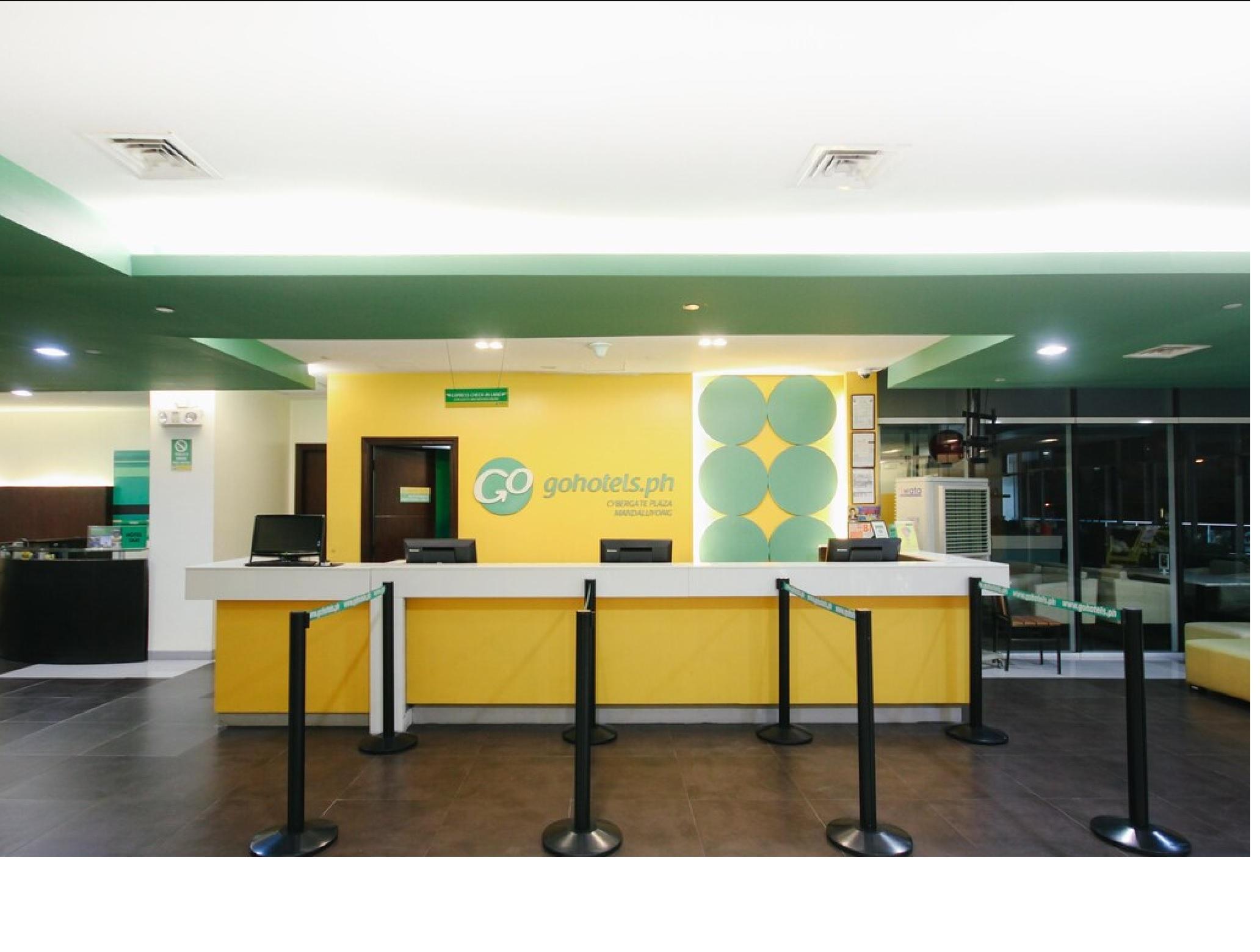 Go Hotels Plus Mandaluyong Bagian luar foto
