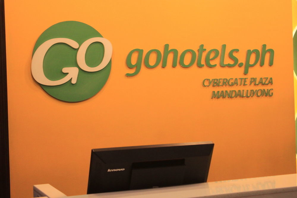 Go Hotels Plus Mandaluyong Bagian luar foto